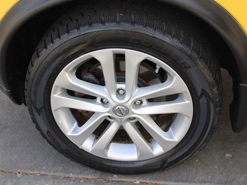 Used 2016 Nissan Juke S image 11