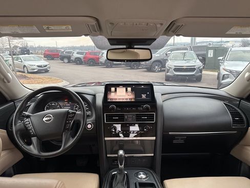 Used 2024 Nissan Armada SV image 21