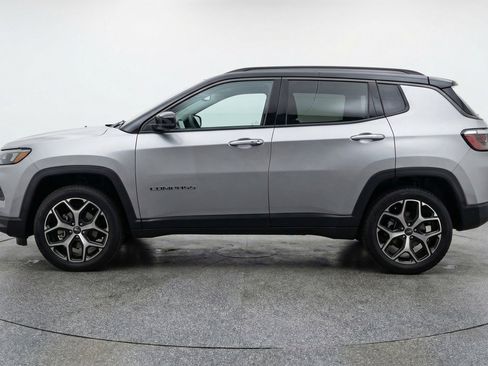 Used 2025 Jeep Compass Limited AWD/4WD image 5
