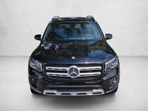 Used 2022 Mercedes-Benz GLB 250 image 2