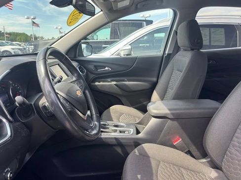 Used 2019 Chevrolet Equinox LT AWD/4WD image 12