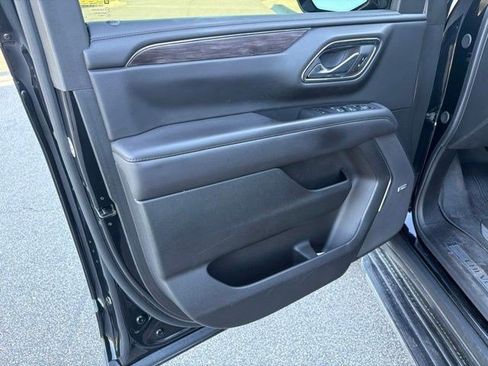 Used 2024 Chevrolet Tahoe LT w/ Luxury Package AWD/4WD image 12