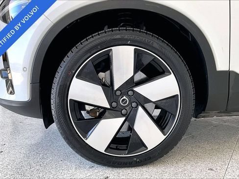 Certified 2023 Volvo C40 P8 Recharge Ultimate w/ Protection Package Premier AWD/4WD image 10