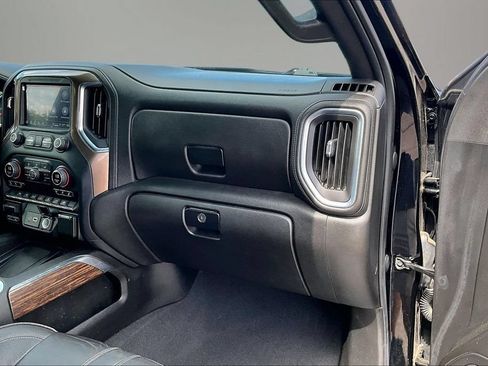 Used 2022 Chevrolet Silverado 1500 High Country AWD/4WD image 27
