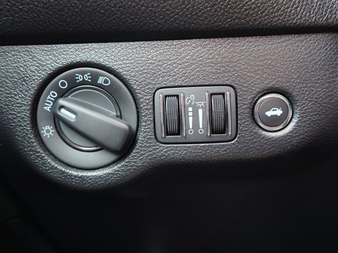 Used 2019 Dodge Challenger R/T Scat Pack image 18