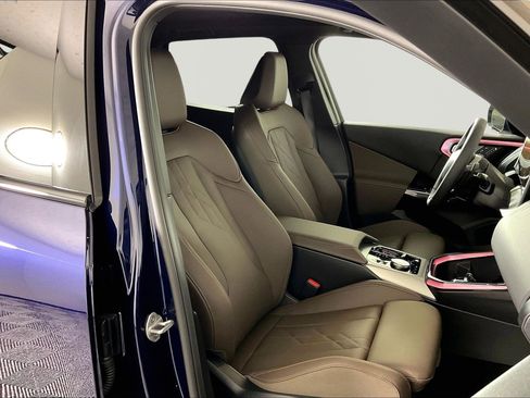 New 2026 BMW X3 xDrive30 w/ Premium Package image 14