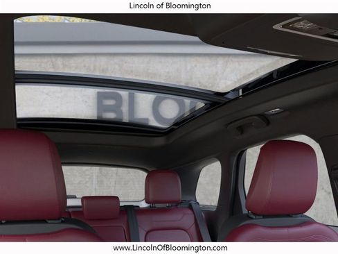 New 2025 Lincoln Corsair Reserve w/ Equipment Group 202A image 25