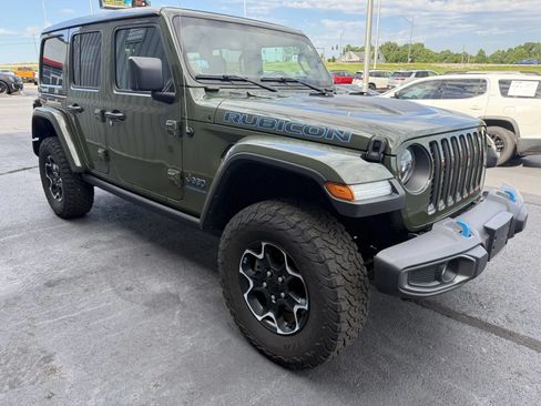 Used 2023 Jeep Wrangler Unlimited Rubicon 4xe w/ Cold Weather Group AWD/4WD image 5