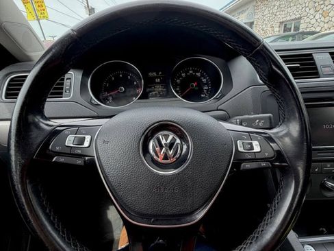 Used 2015 Volkswagen Jetta SE FWD image 22