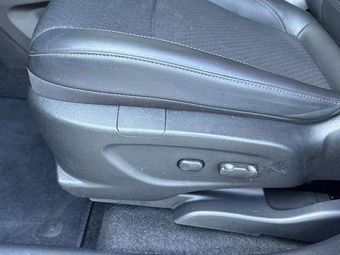 Used 2022 Buick Encore Preferred w/ Safety Package AWD/4WD image 13
