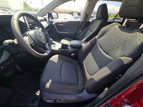 Used 2025 Toyota RAV4 XLE w/ Convenience Package image 23
