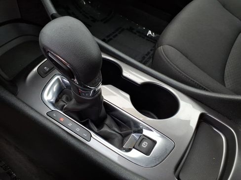 Used 2025 Chevrolet Malibu LS image 21