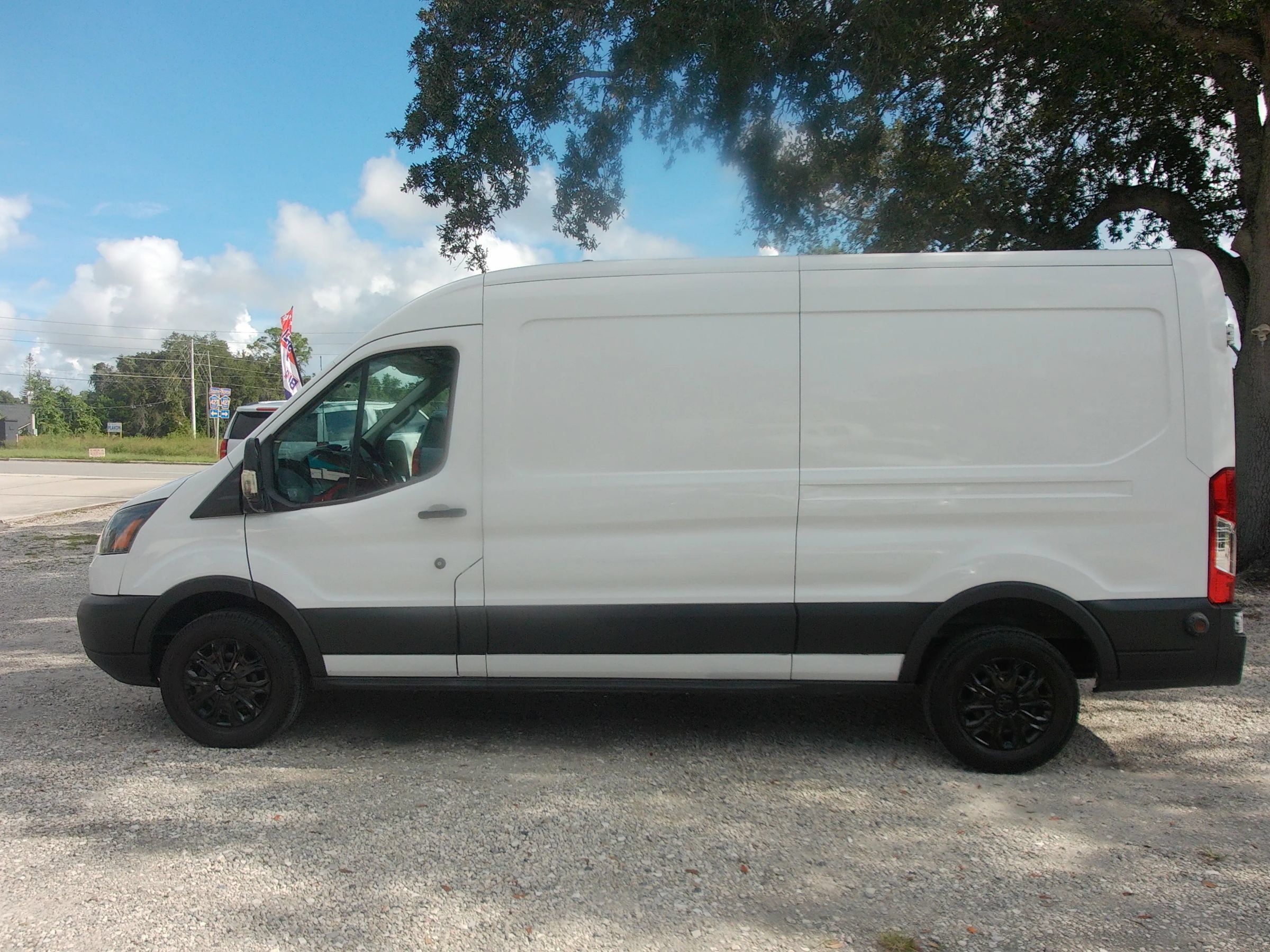 Used 2019 Ford Transit 150 148 Medium Roof RWD image 8