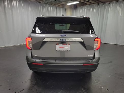 Used 2024 Ford Explorer XLT AWD/4WD image 7