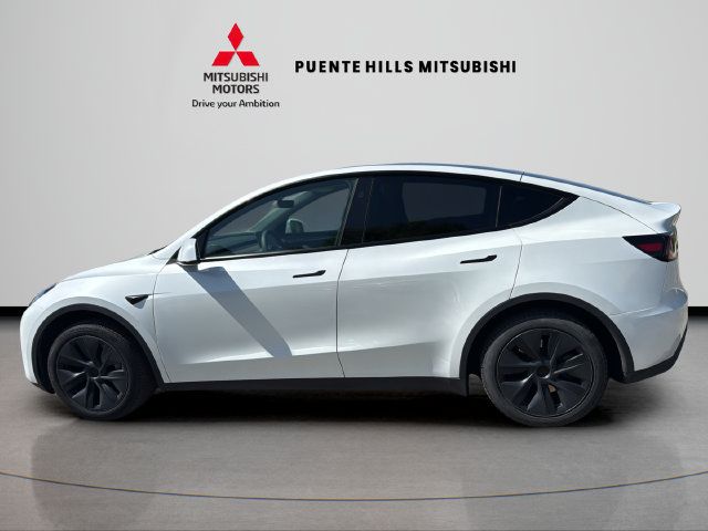 Used 2024 Tesla Model Y Long Range RWD image 8