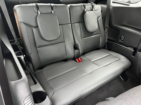 New 2025 Ford Explorer Active w/ Active Comfort Package image 5