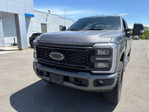 Used 2024 Ford F250 Lariat w/ Sport Appearance Package AWD/4WD image 3
