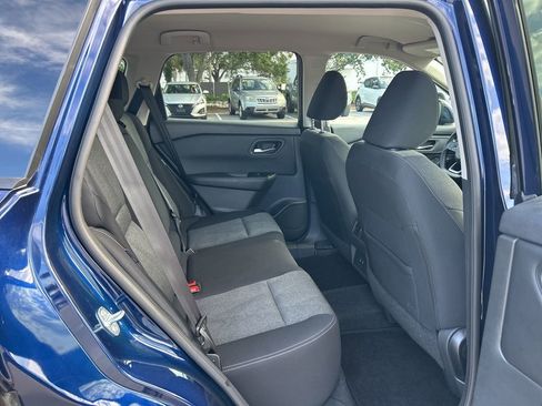 Used 2024 Nissan Rogue SV FWD image 44