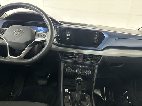 Used 2024 Volkswagen Taos SE image 22