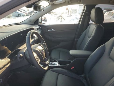 Used 2024 Buick Encore GX Sport Touring w/ Comfort Package image 17