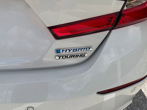 Used 2021 Honda Accord Touring image 7