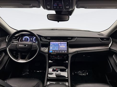 Used 2022 Jeep Grand Cherokee L Limited image 14