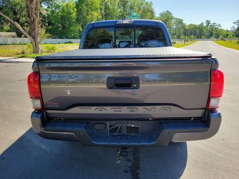 Used 2019 Toyota Tacoma SR w/ SR Convenience Package RWD image 8
