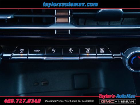 Used 2024 Chevrolet Traverse RS w/ LPO, Floor Liner Package AWD/4WD image 23
