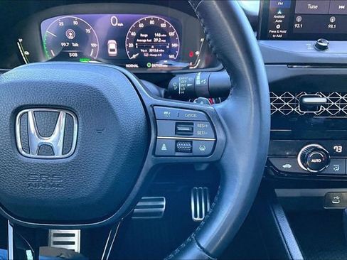 Used 2023 Honda Accord Sport image 11