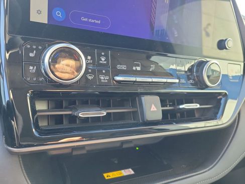 Used 2023 Toyota Highlander Limited image 20