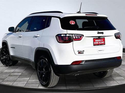 New 2026 Jeep Compass Latitude image 4