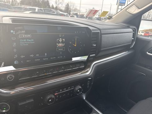 Used 2023 Chevrolet Silverado 1500 LT Trail Boss w/ Protection Package image 21