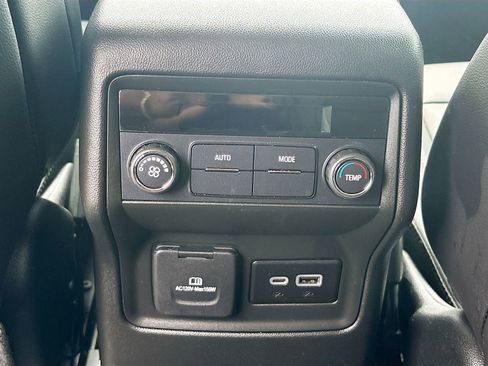 Used 2023 GMC Acadia SLT w/ Elevation Edition AWD/4WD image 25