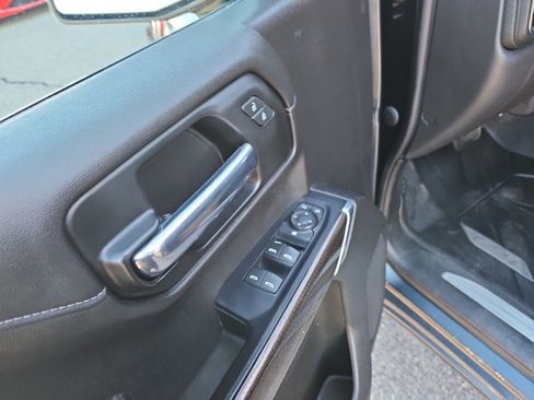 Used 2021 Chevrolet Silverado 1500 RST image 10