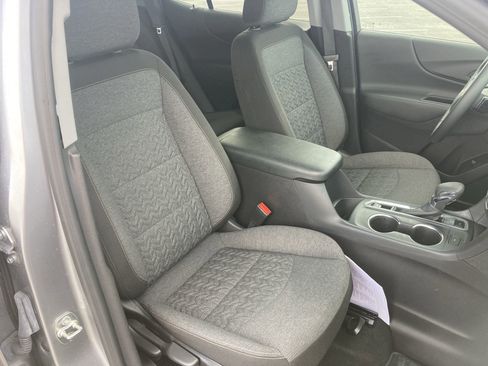 Used 2024 Chevrolet Equinox LT image 28