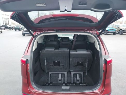 Used 2024 Kia Carnival SX Prestige FWD image 31