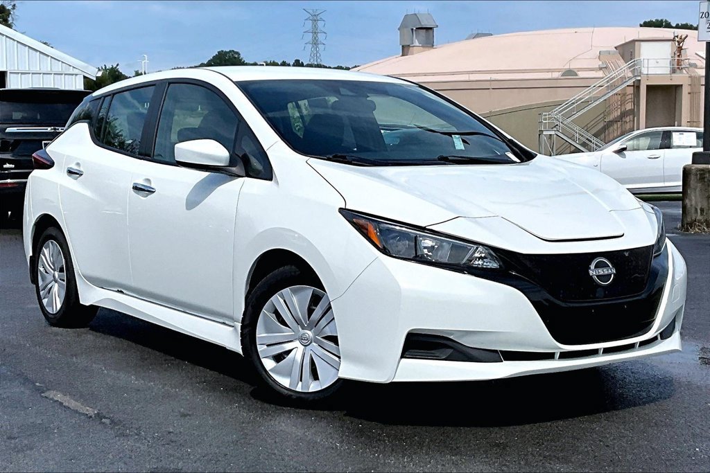 Used 2025 Nissan Leaf S FWD image 36