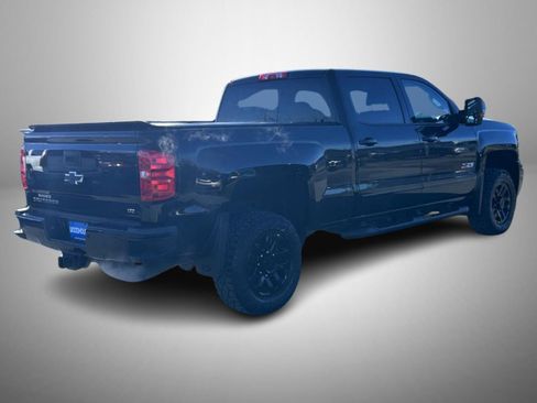 Used 2019 Chevrolet Silverado 2500 LTZ w/ Midnight Edition image 5