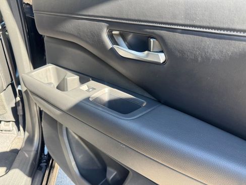 Used 2024 Nissan Pathfinder SL image 19