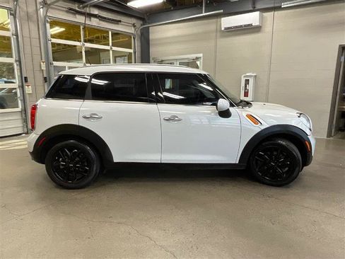 Used 2014 MINI Cooper Countryman w/ Cold Weather Package image 6