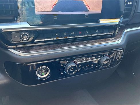Used 2023 Chevrolet Silverado 1500 LT AWD/4WD image 26