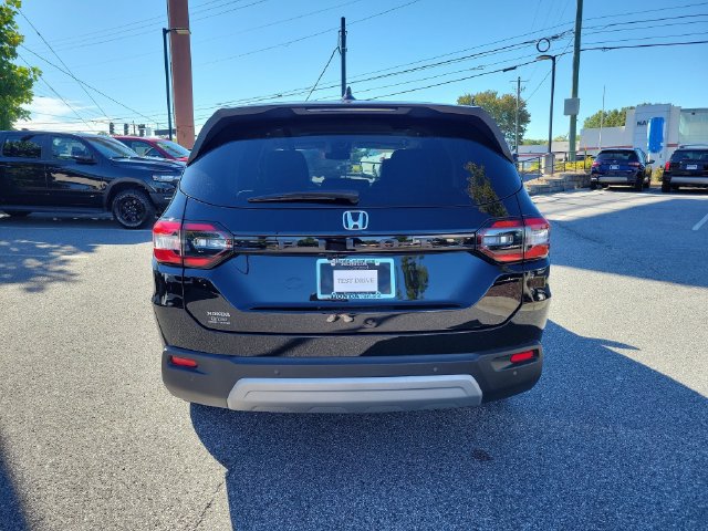 Certified 2025 Honda Pilot EX-L image 5