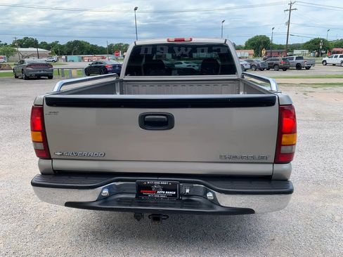 Used 2000 Chevrolet Silverado 1500 LS RWD image 8