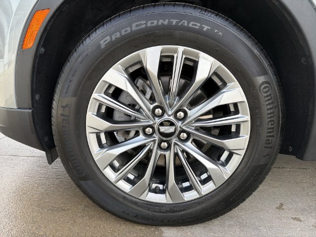 Used 2024 Cadillac XT4 Premium Luxury AWD/4WD image 19