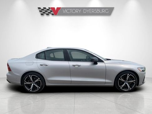 Used 2025 Volvo S60 B5 Plus AWD/4WD image 3