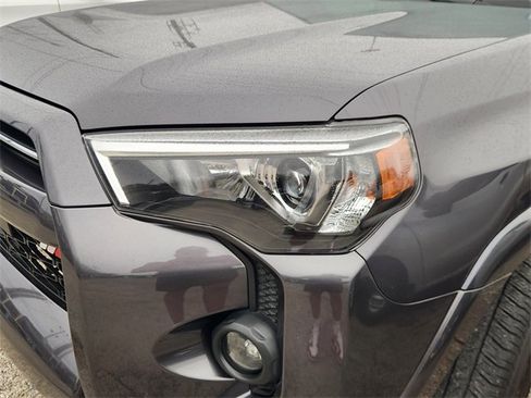 Used 2023 Toyota 4Runner SR5 Premium image 6