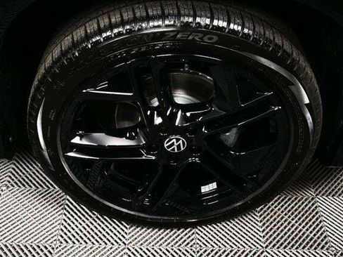 New 2026 Volkswagen Tiguan SE R-Line FWD image 37