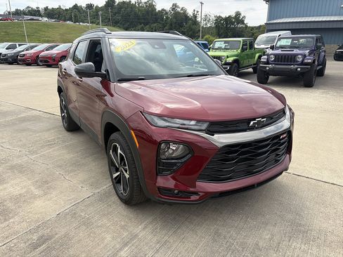 Used 2023 Chevrolet TrailBlazer RS w/ Convenience Package AWD/4WD image 6