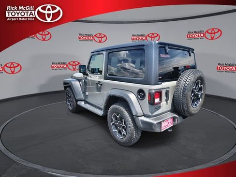Used 2021 Jeep Wrangler Sport AWD/4WD image 6