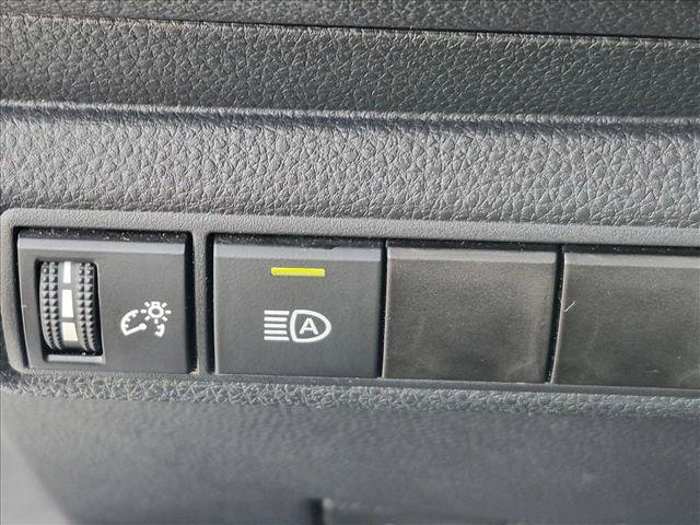 Used 2021 Toyota Corolla LE w/ LE Convenience Package FWD image 13